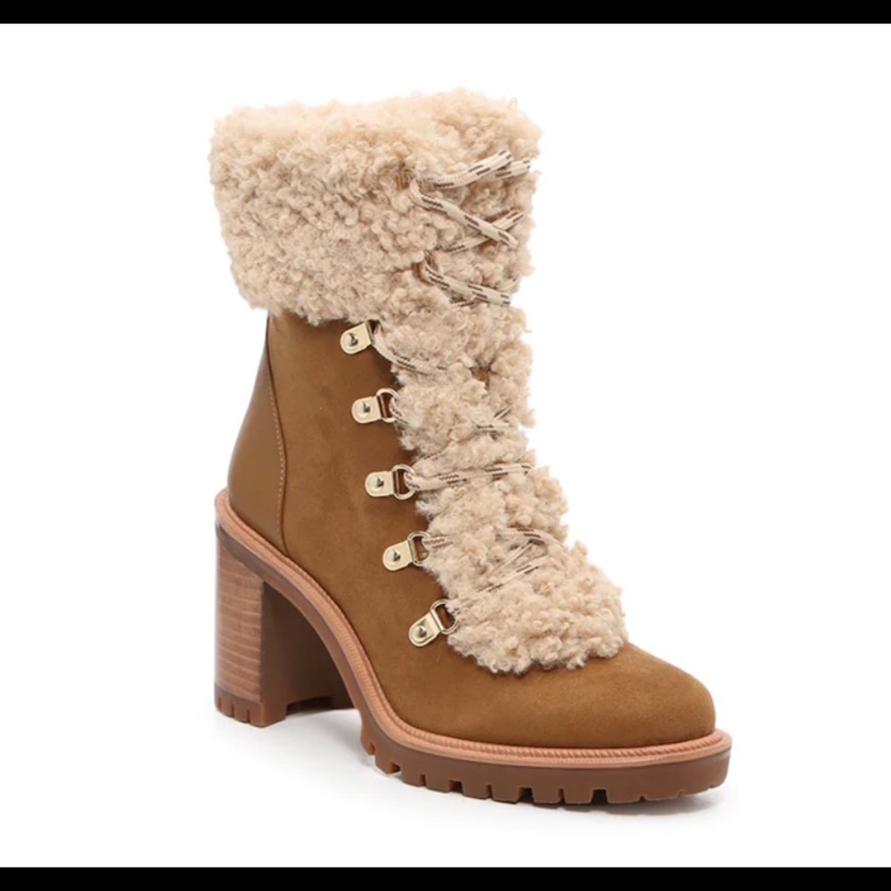 NWT JLo stylish alpine microfleece aesthetic boot with chunky heel in size 6.5